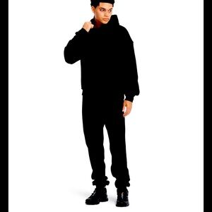 nwt ESSENTIALS FEAR OF GOD nwt